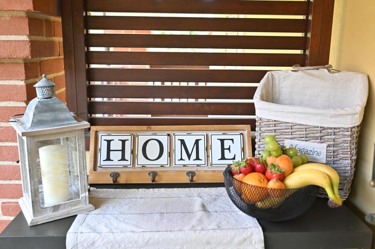 Aura Loving Home Con 4 Posti Letto, Cucina Completa, Terrazzo Ed Un Grande Parco Verde Serravalle d'Asti Exteriér fotografie